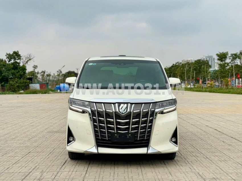 Toyota Alphard Luxury Executive Lounge 2021