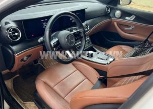 Xe Mercedes Benz E class E300 AMG 2021