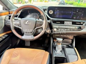 Xe Lexus ES 250 2022