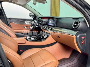 Xe Mercedes Benz E class E300 AMG 2019