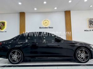 Xe Mercedes Benz E class E300 AMG 2019
