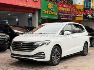 Xe Volkswagen Viloran Luxury 2024