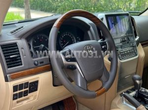 Xe Toyota Land Cruiser VX 4.6 V8 2016