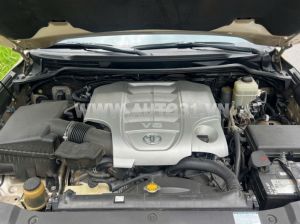 Xe Toyota Land Cruiser VX.R 5.7 V8 2016