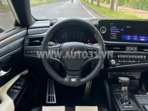 Xe Lexus ES 250 F Sport 2022