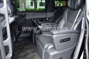 Xe Lexus LM 500h 2025