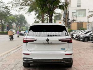 Xe Volkswagen Viloran Luxury 2024