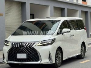 Xe Lexus LM 350 2021