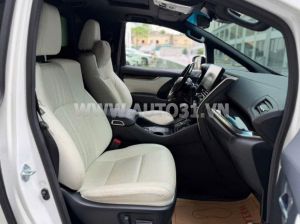Xe Lexus LM 350 2021