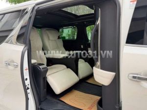 Xe Lexus LM 350 2021