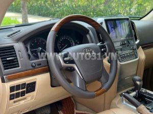 Xe Toyota Land Cruiser VX 4.6 V8 2016